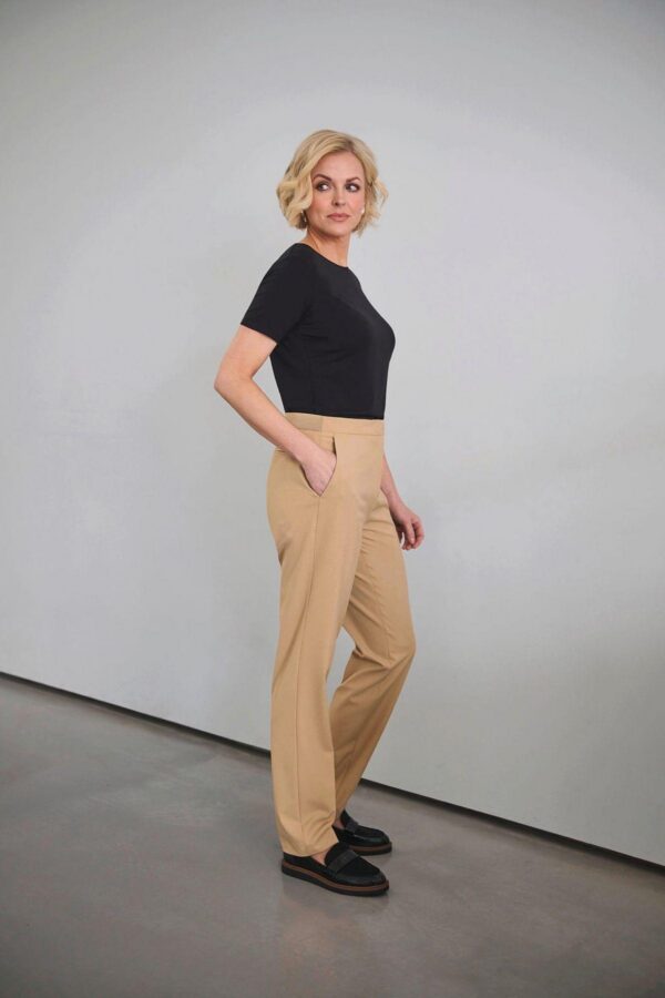 BT2392 - Pantalon femme Eleanor coupe slim