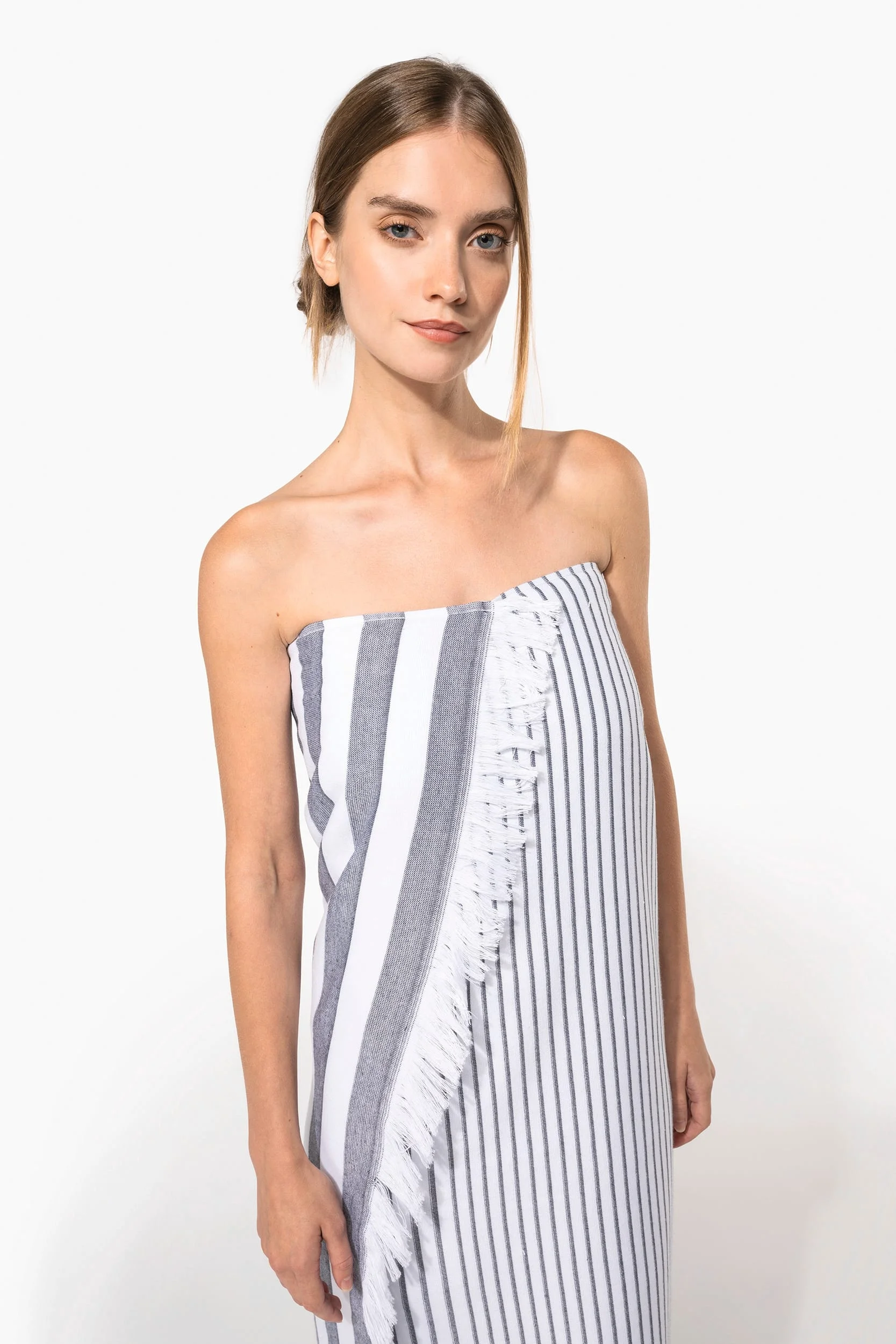 K132 - Fouta rayée avec franges