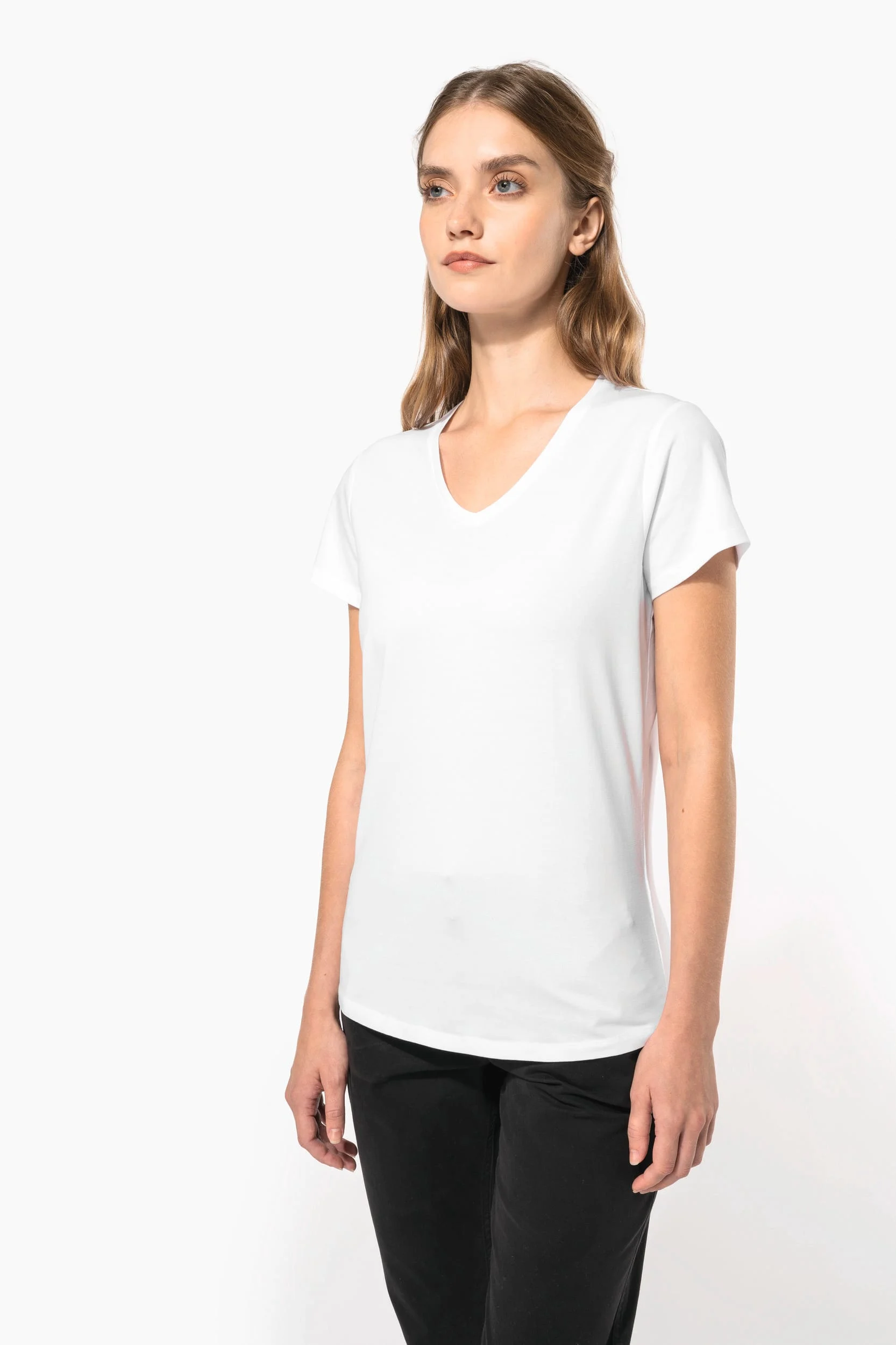 K3015 - T-shirt col V manches courtes femme – Image 7
