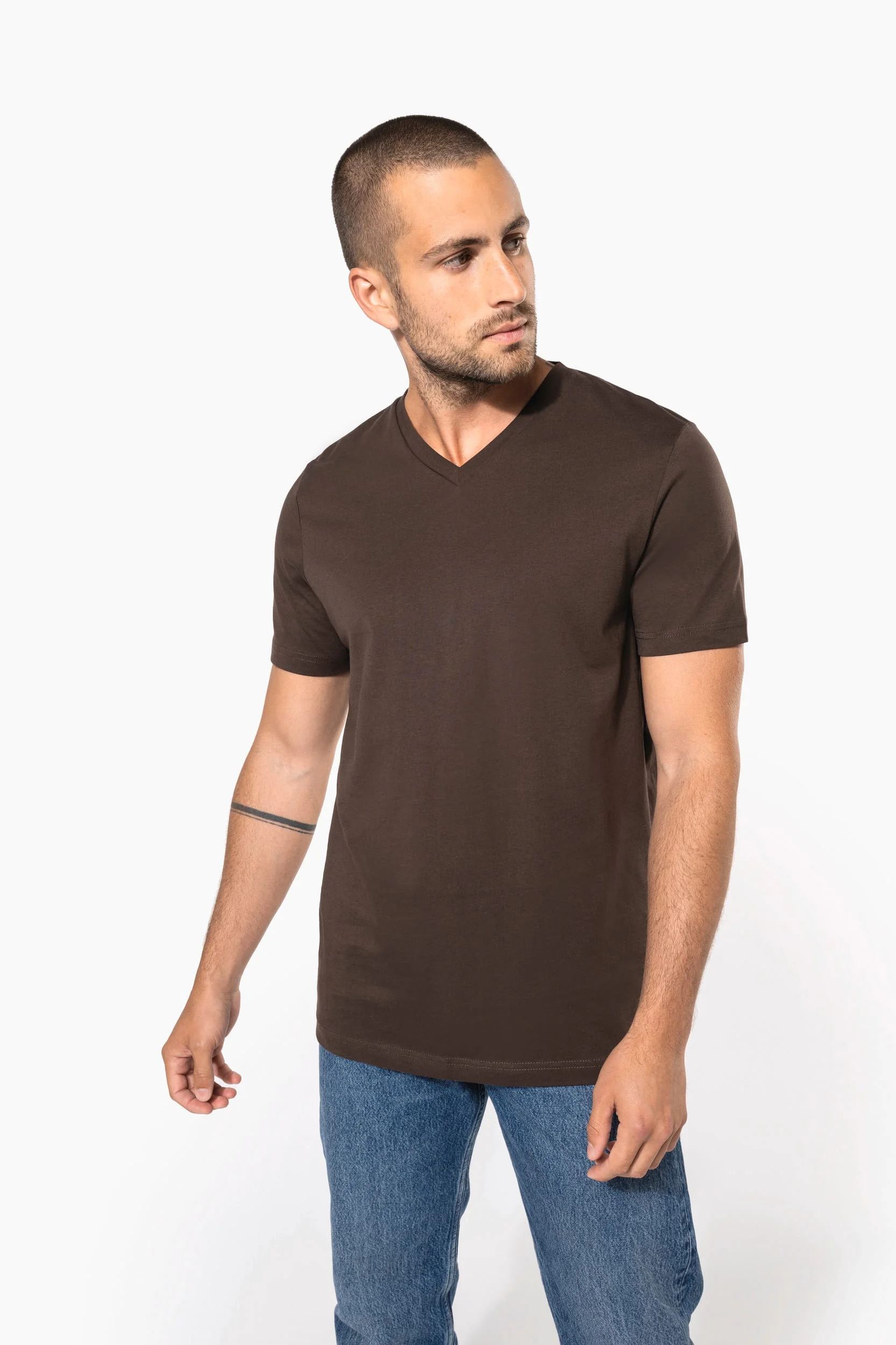 K357 - T-shirt col V manches courtes homme