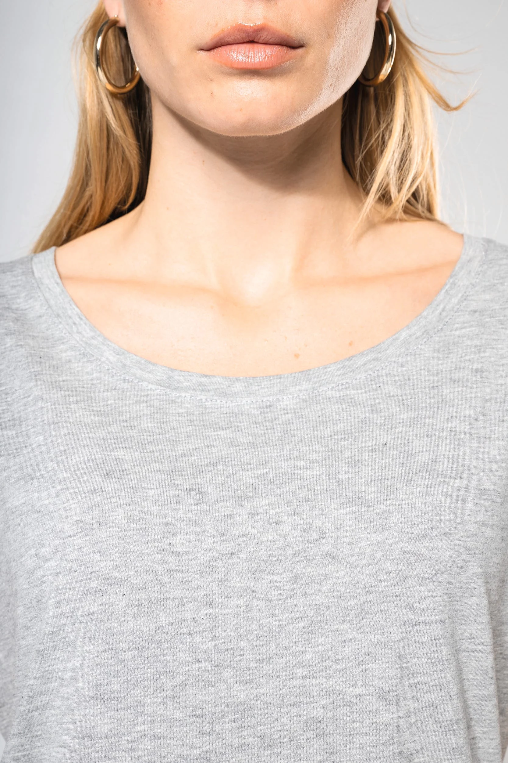 K388 - T-shirt long femme – Image 6