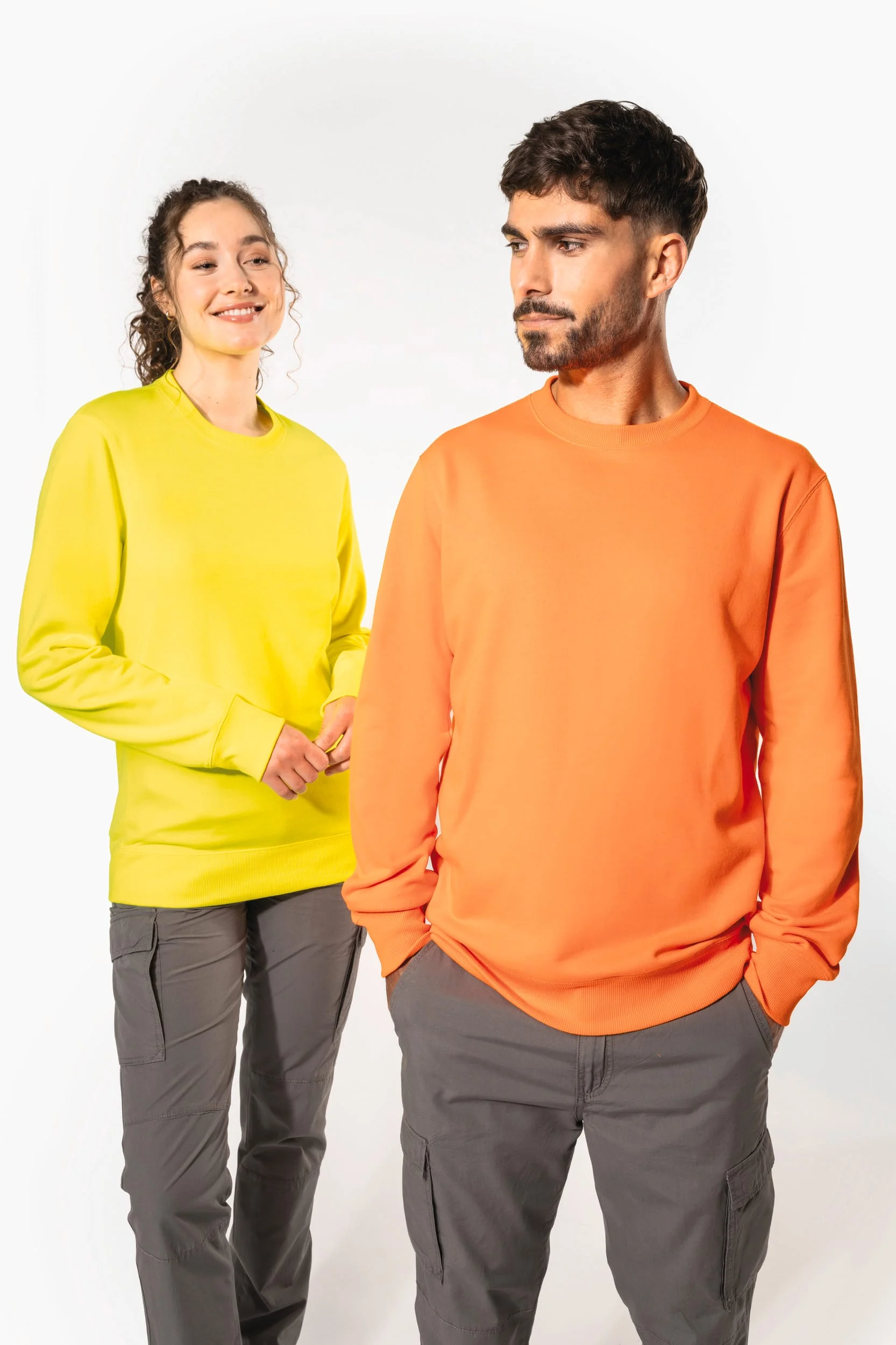 K4040 - Sweat-shirt recyclé col rond unisexe – Image 9