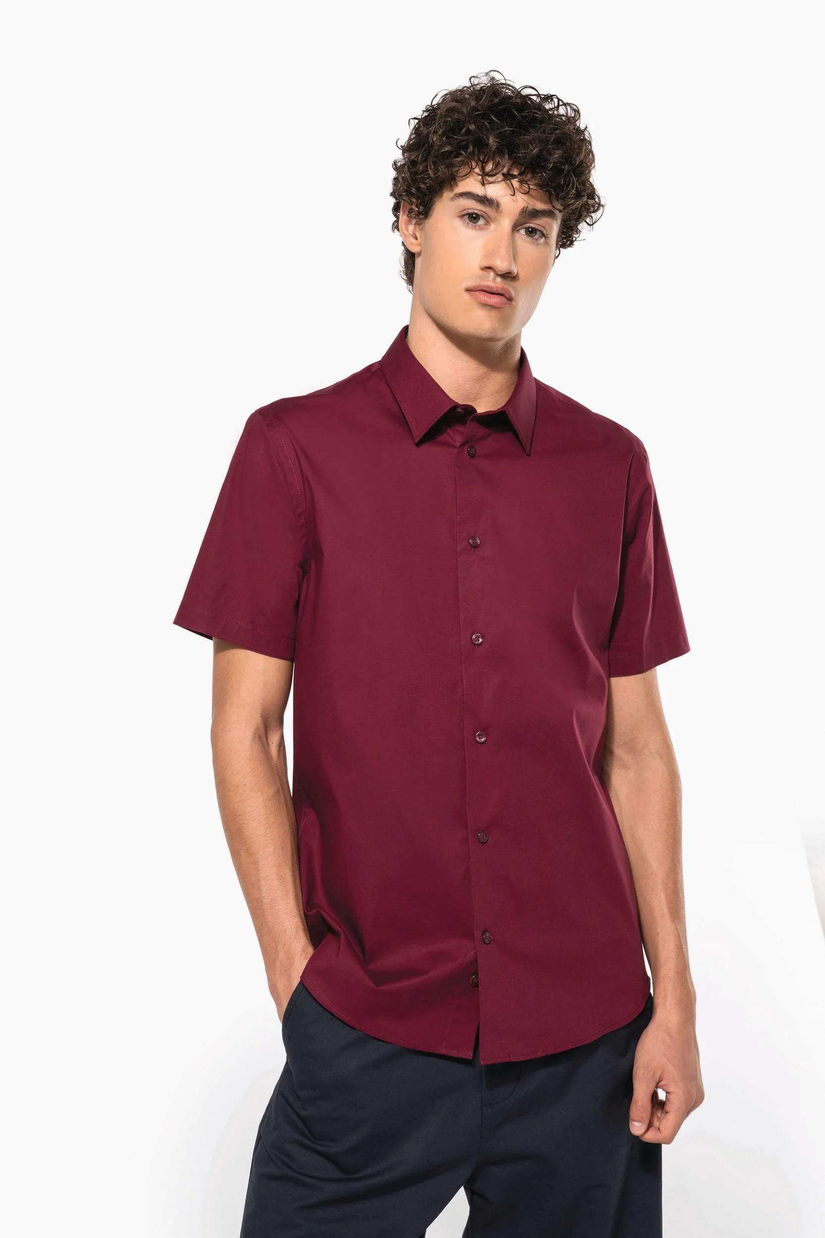 K531 - Chemise coton / élasthanne manches courtes