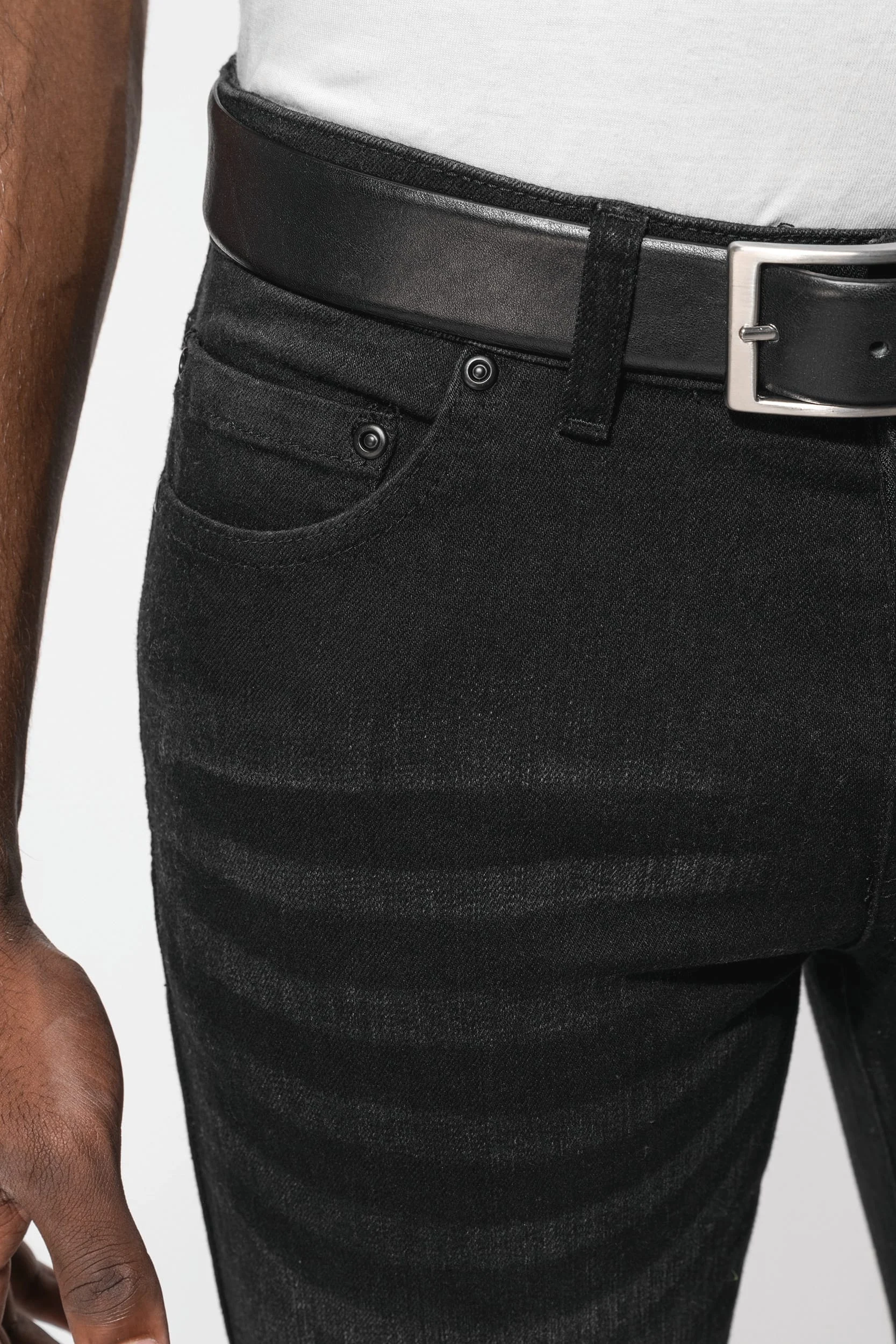 K743 - Jean basic homme – Image 3