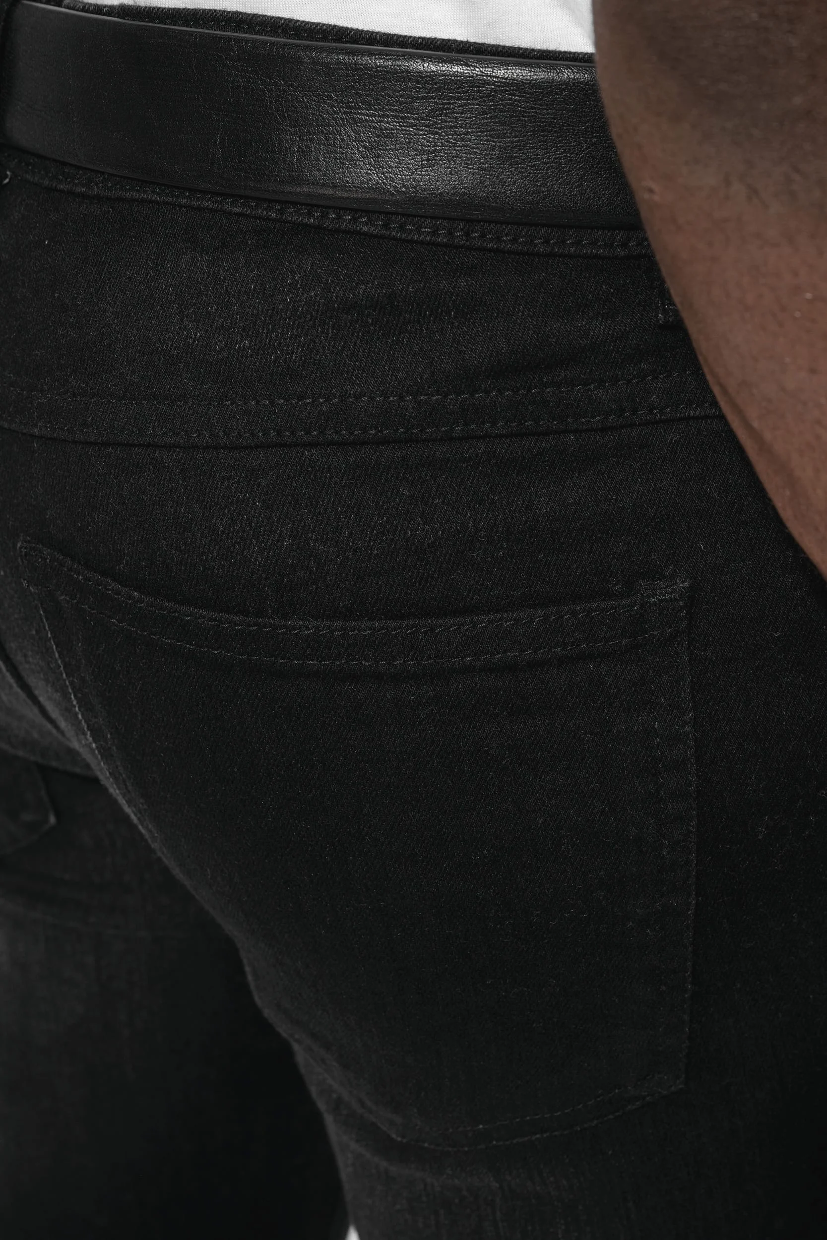 K743 - Jean basic homme – Image 4