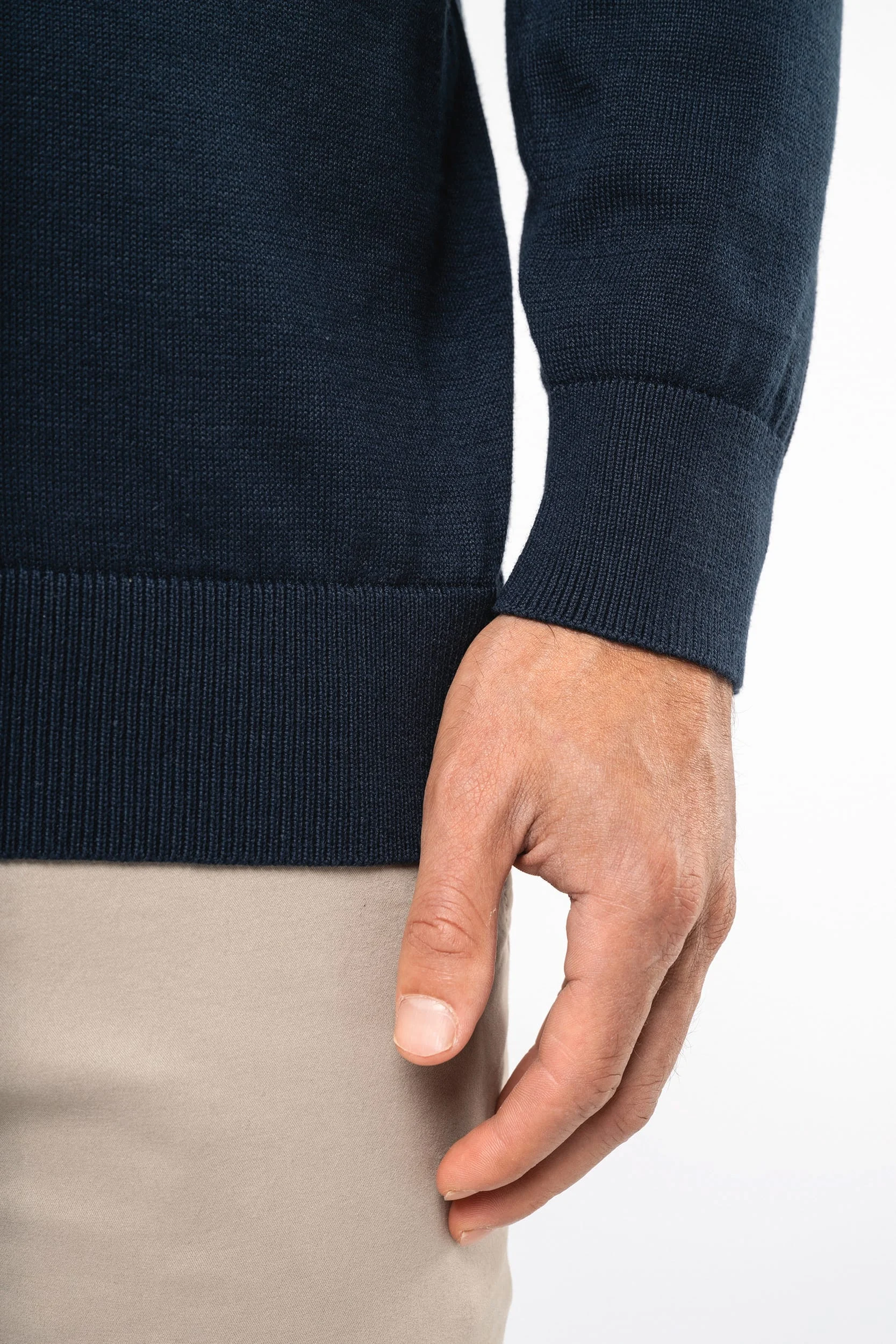 K980 - Pull col en V écoresponsable homme – Image 8