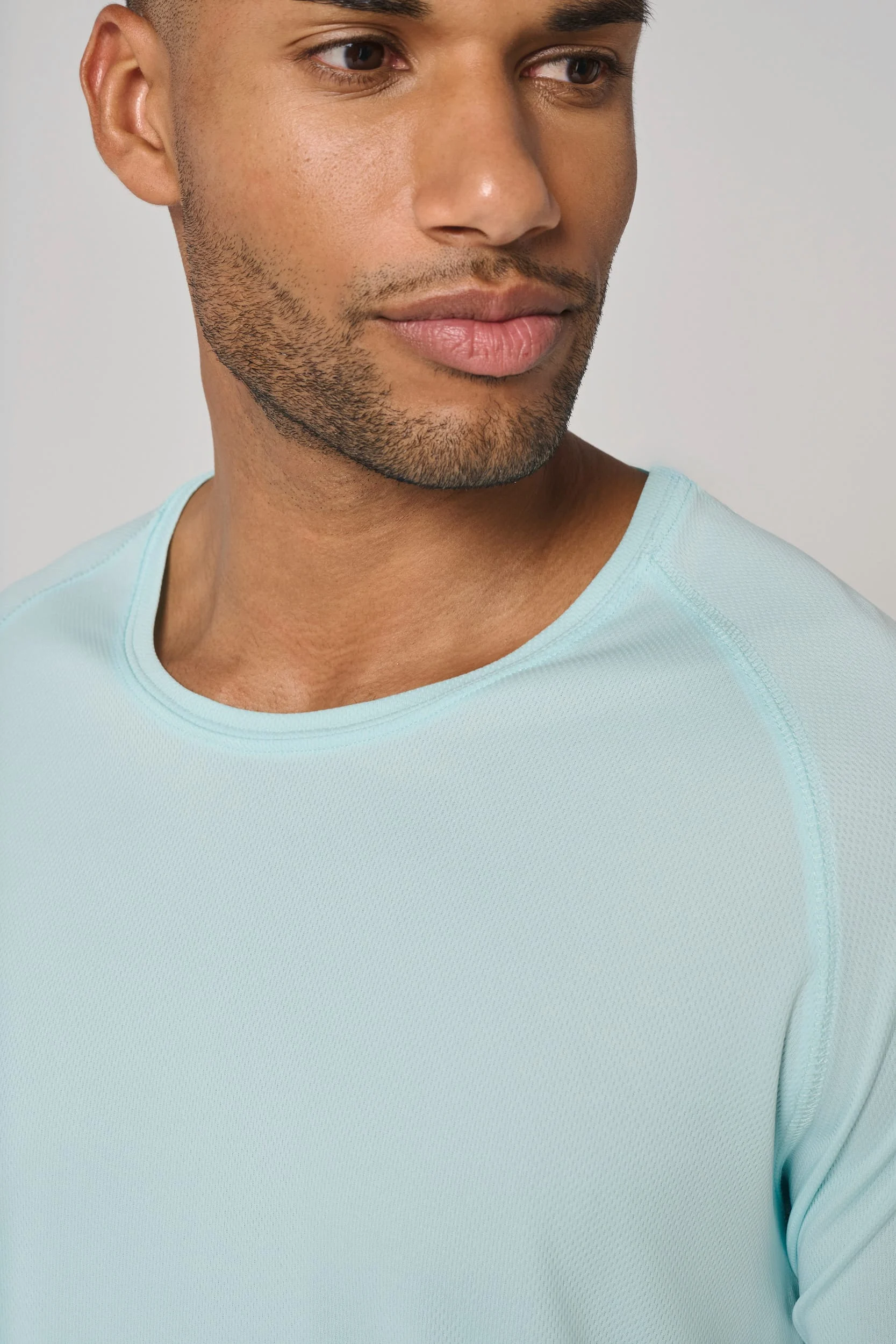 PA4012 - T-shirt de sport à col rond recyclé homme – Image 5