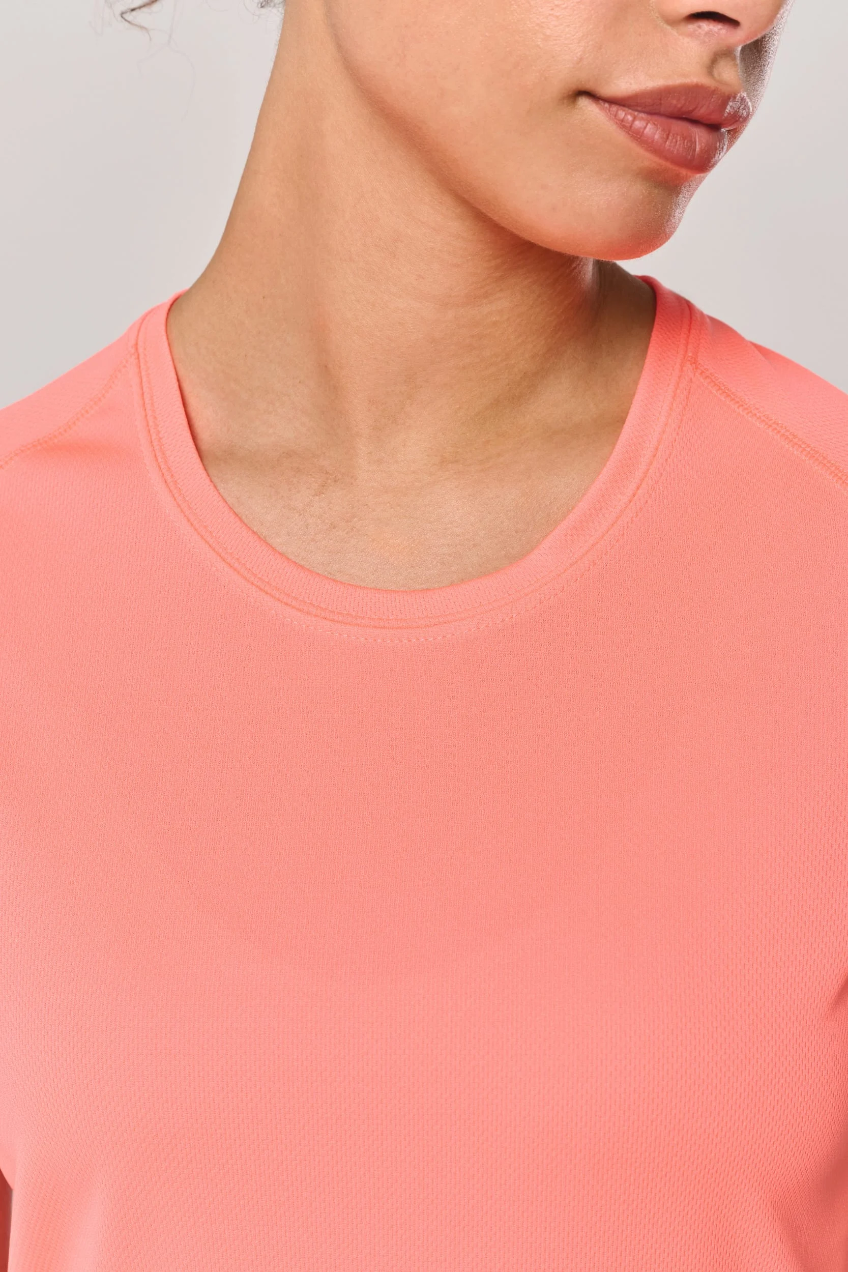 PA439 - T-shirt de sport manches courtes femme – Image 5