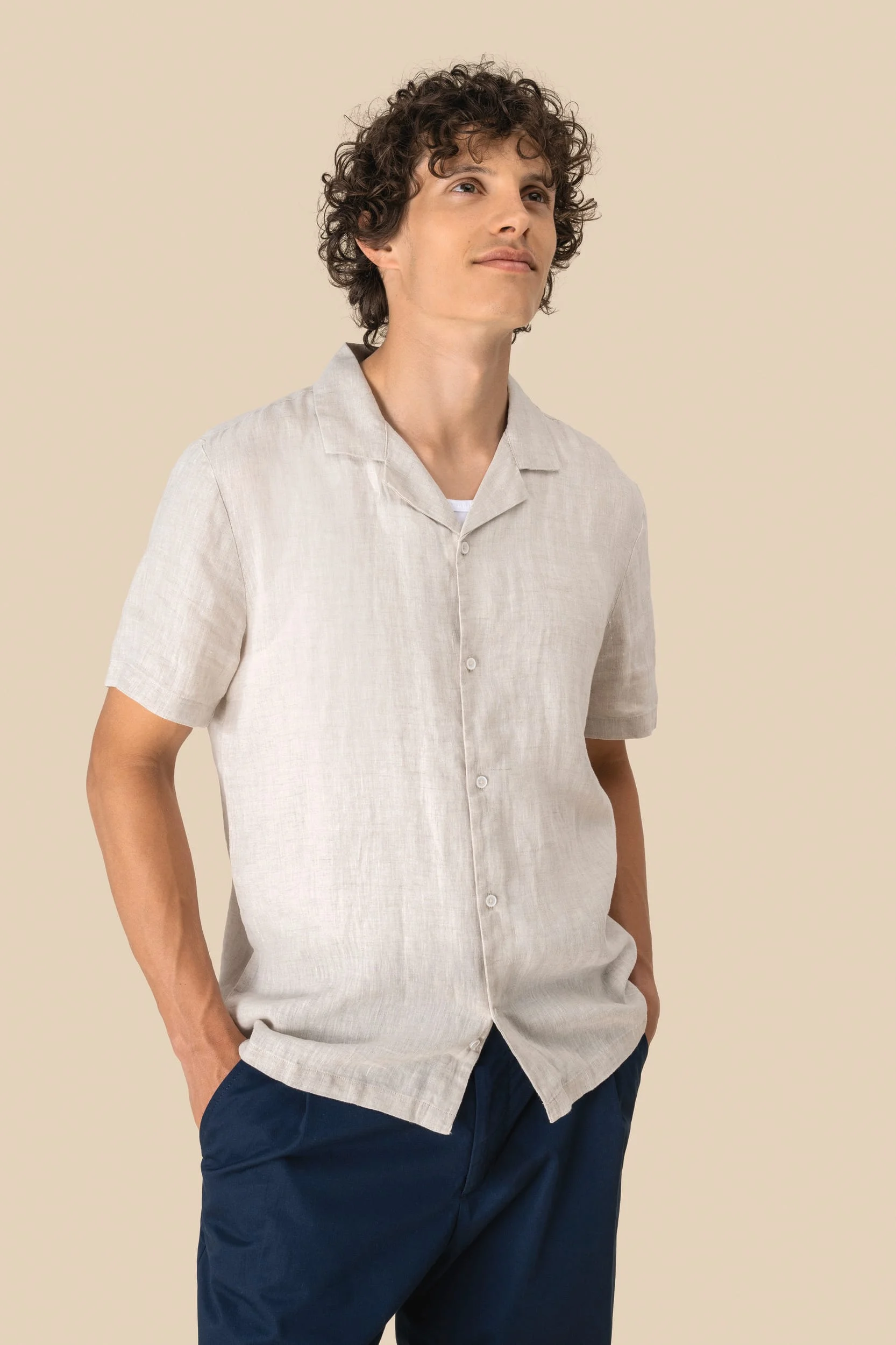 SP509 - Chemise à col bowling en lin homme