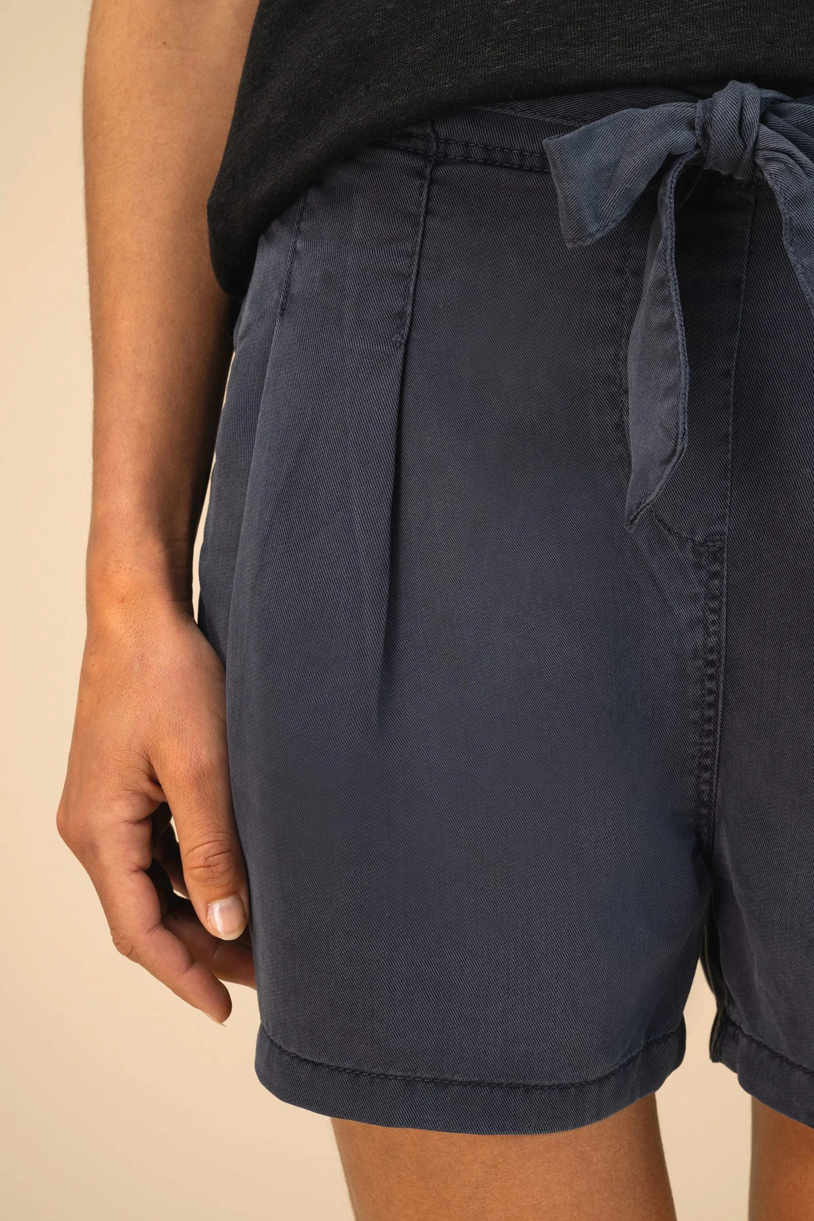 SP725 - Short écoresponsable délavé en lyocell femme – Image 7