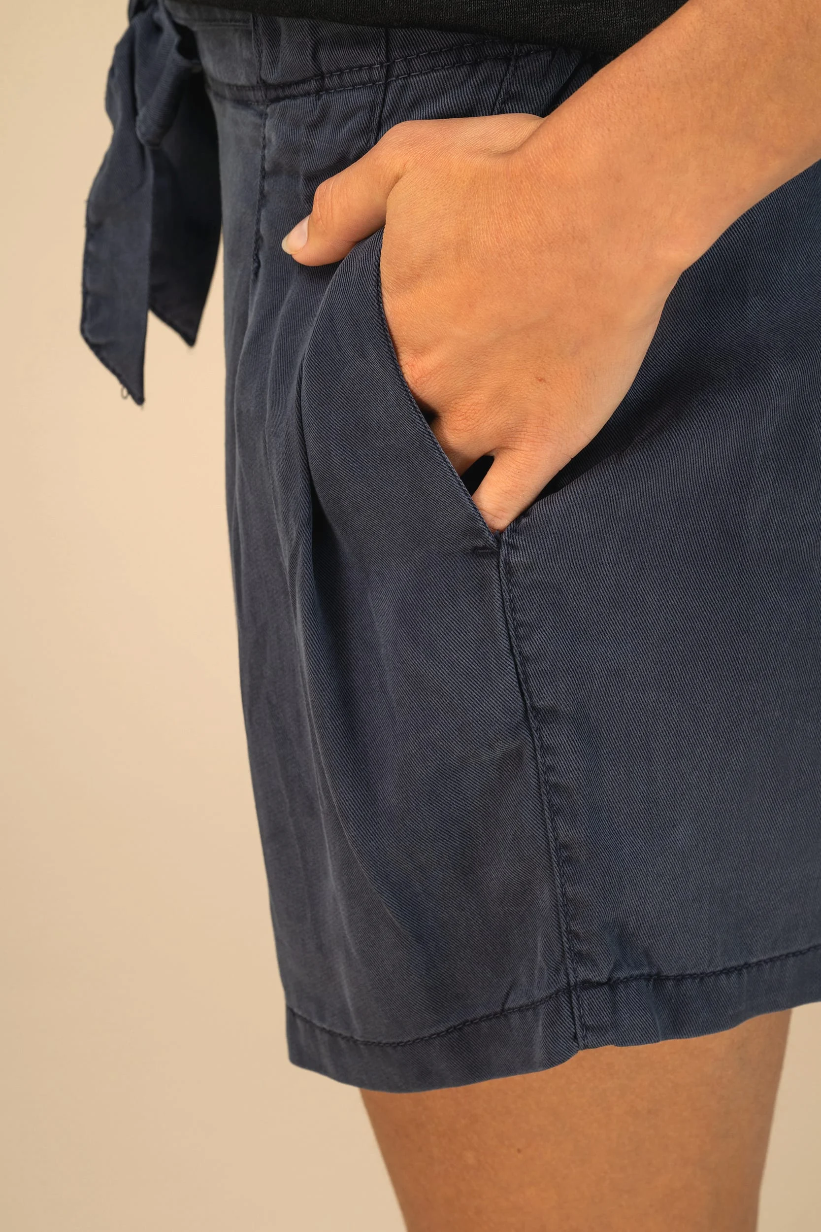SP725 - Short écoresponsable délavé en lyocell femme – Image 9