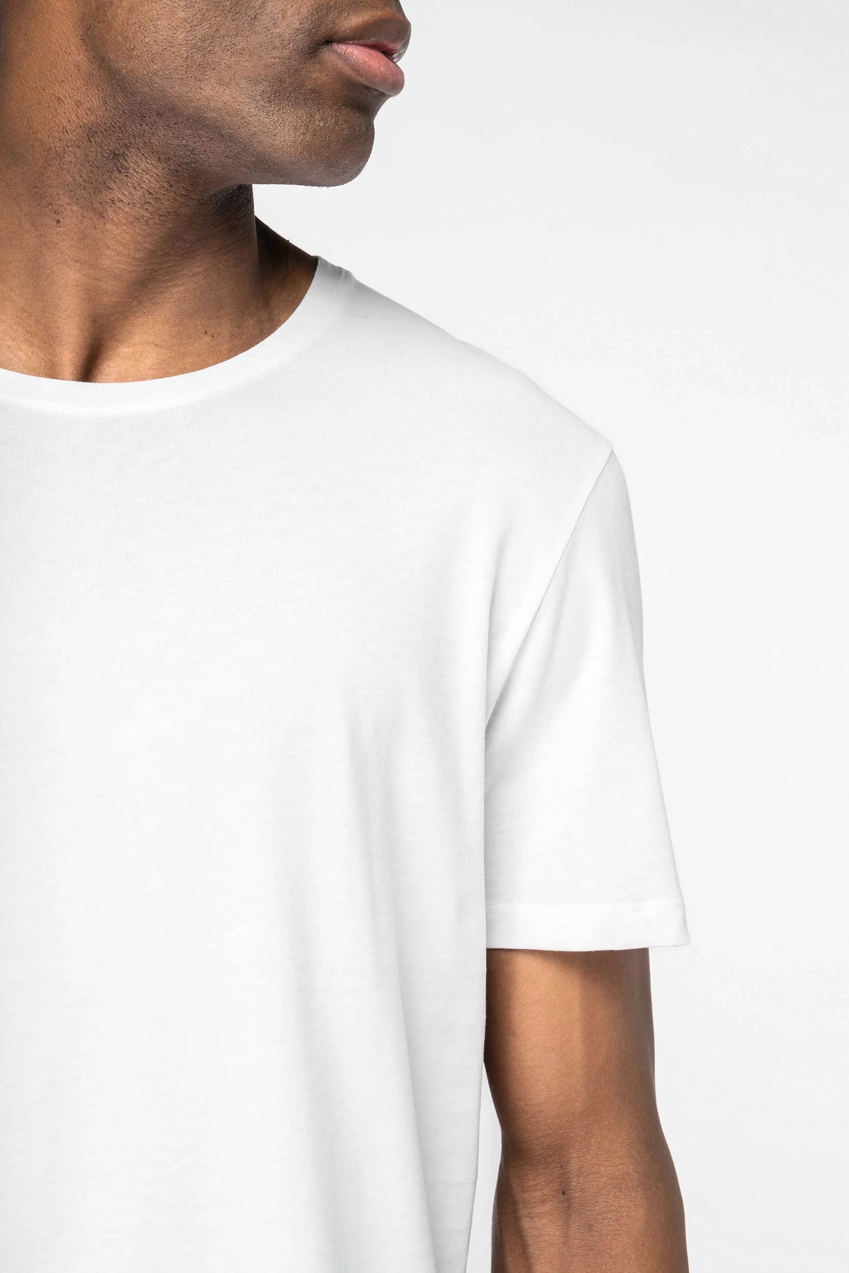 NS331 - T-shirt écoresponsable bas arrondi homme – Image 4