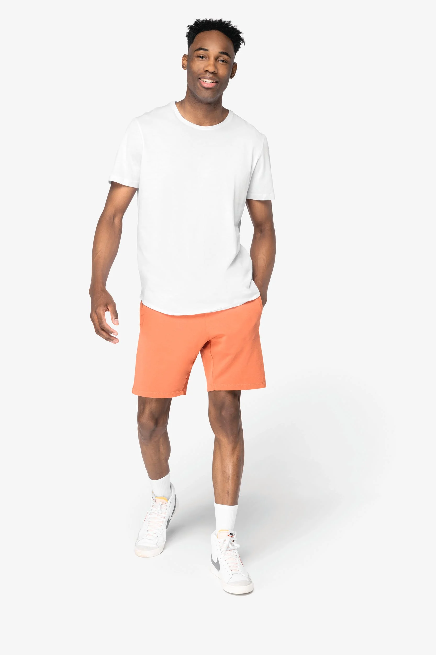NS331 - T-shirt écoresponsable bas arrondi homme – Image 2