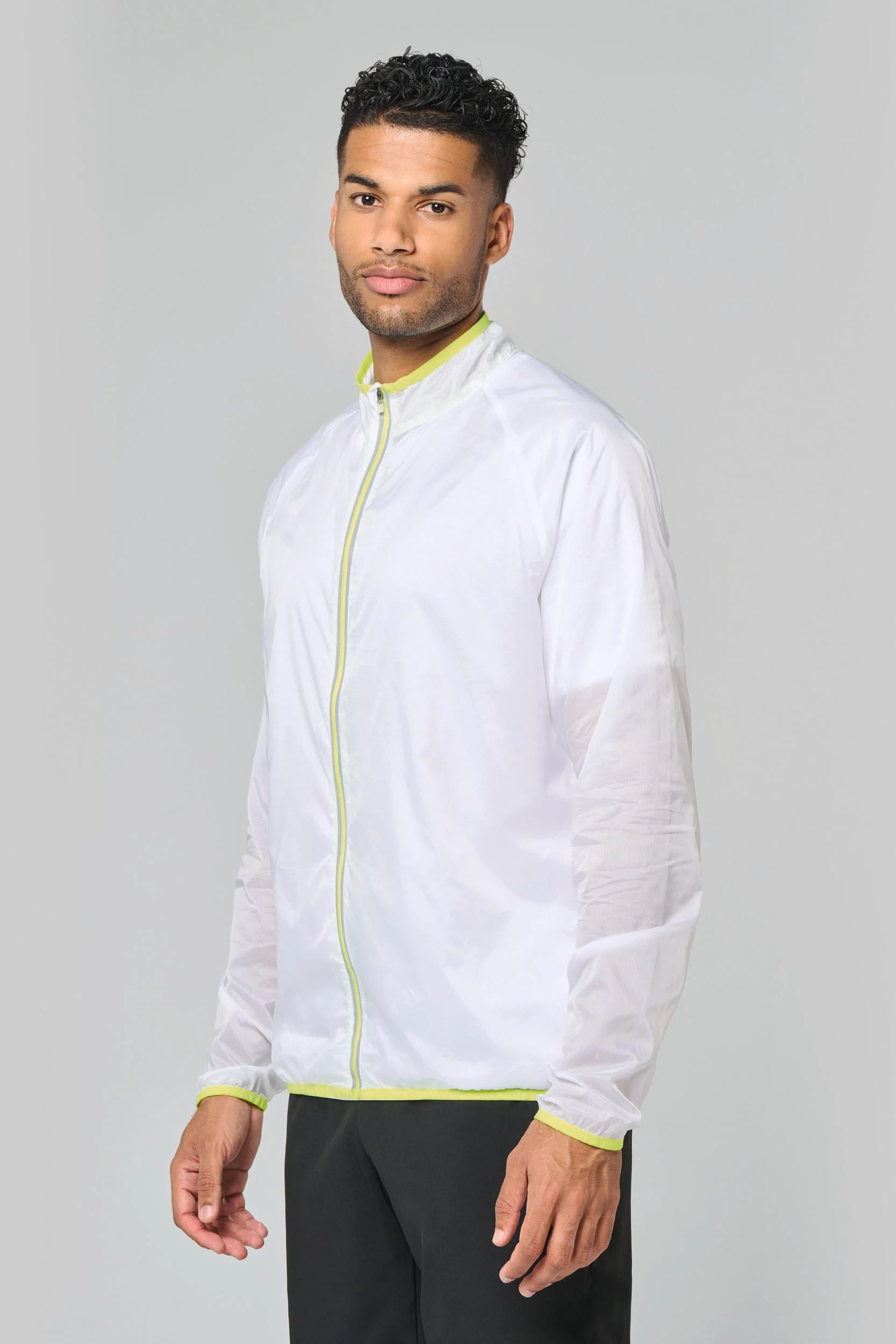 PA232 - Blouson sport ultra léger unisexe