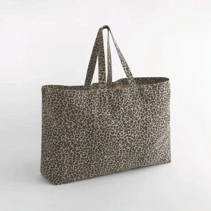 W336 - Sac cabas oversize en toile  imprimé léopard