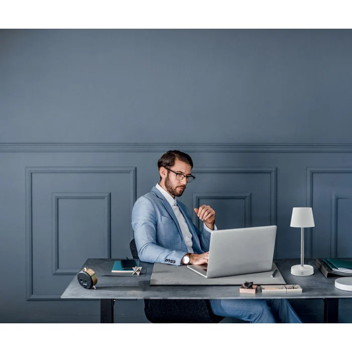 MO2339 - Lampe de table rechargeable – Image 18