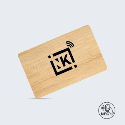 Carte de visite NFC personnalisée en bois