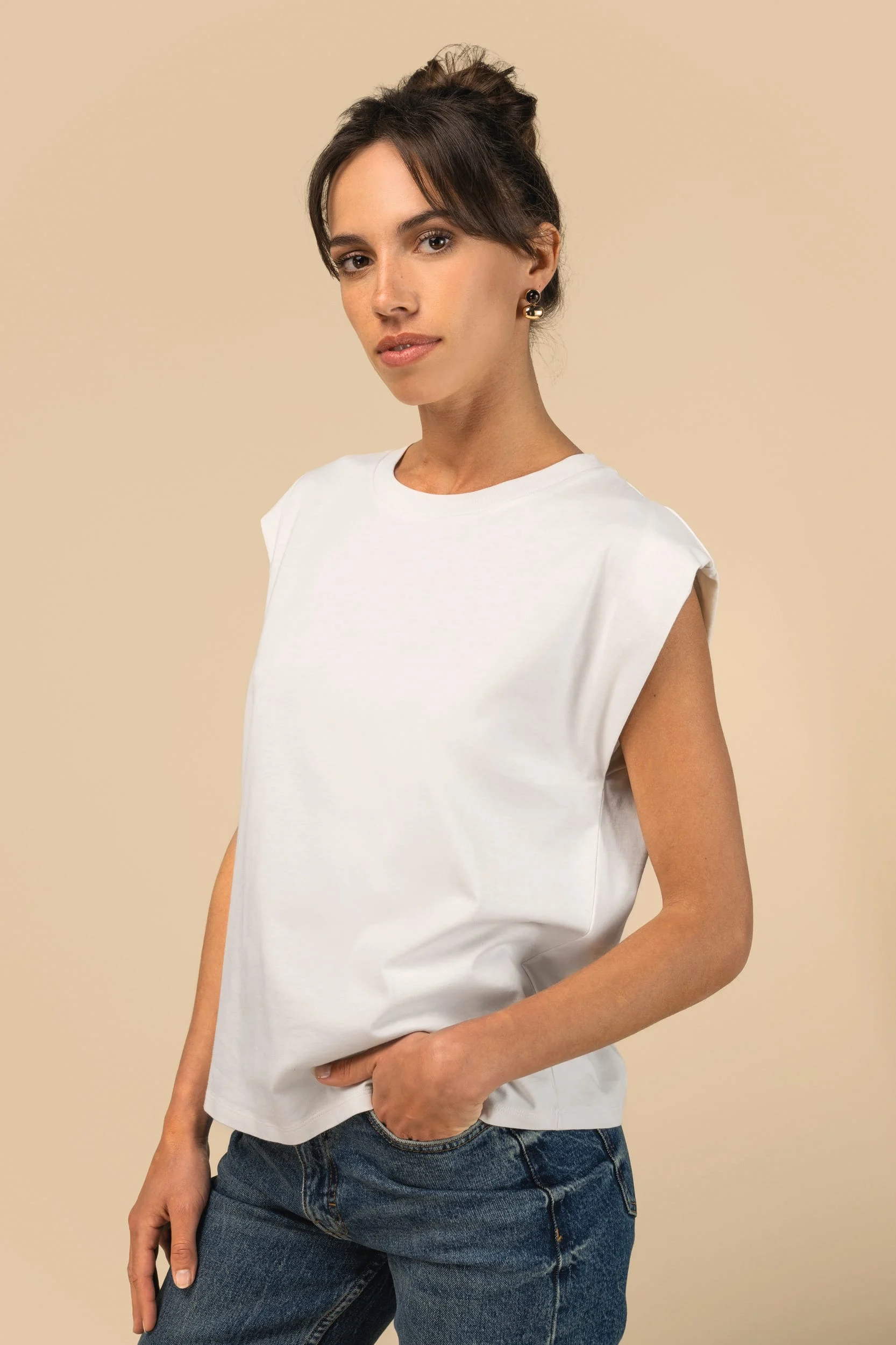 SP306 - T-shirt écoresponsable sans manches à épaulettes femme – Image 4