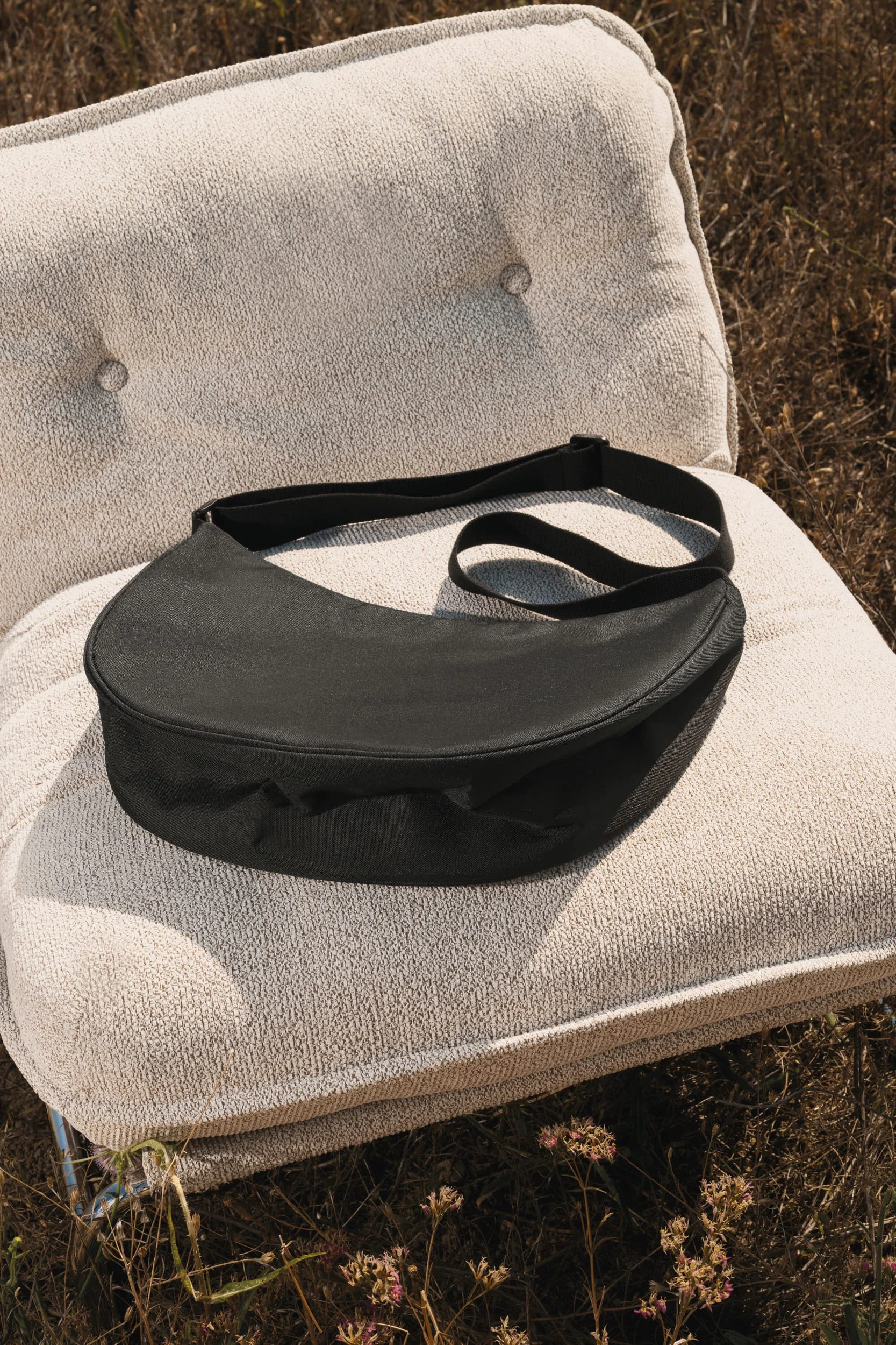 NS119 - Sac bandoulière demi-lune écoresponsable – Image 4