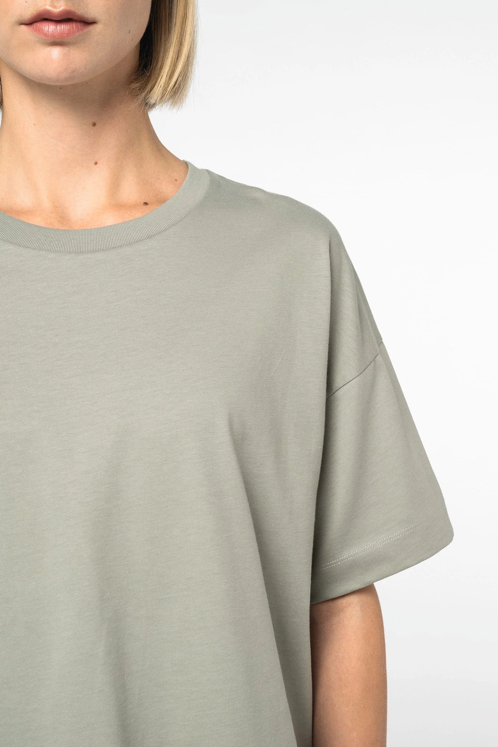NS349 - T-shirt écoresponsable boxy à épaules tombantes femme – Image 8
