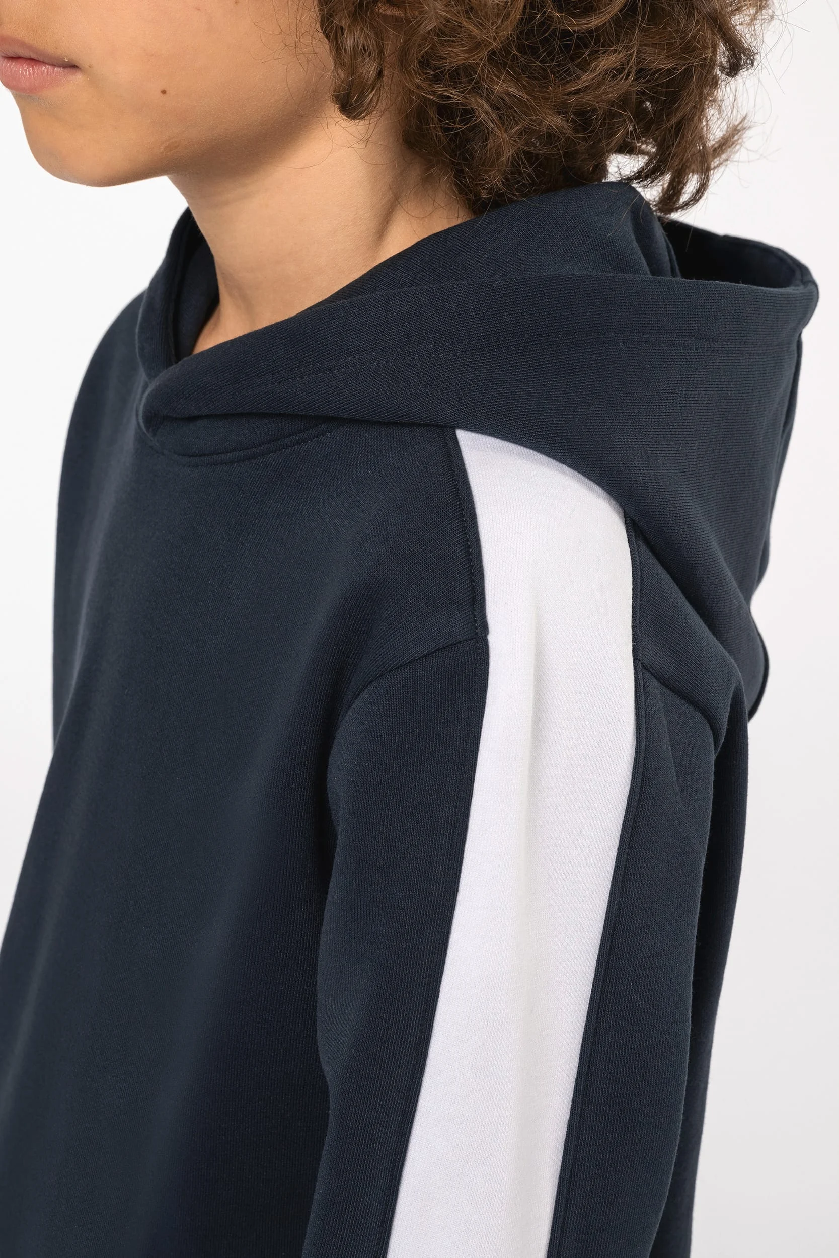 PA3056 - Sweat-shirt à capuche teamwear bicolore enfant – Image 8
