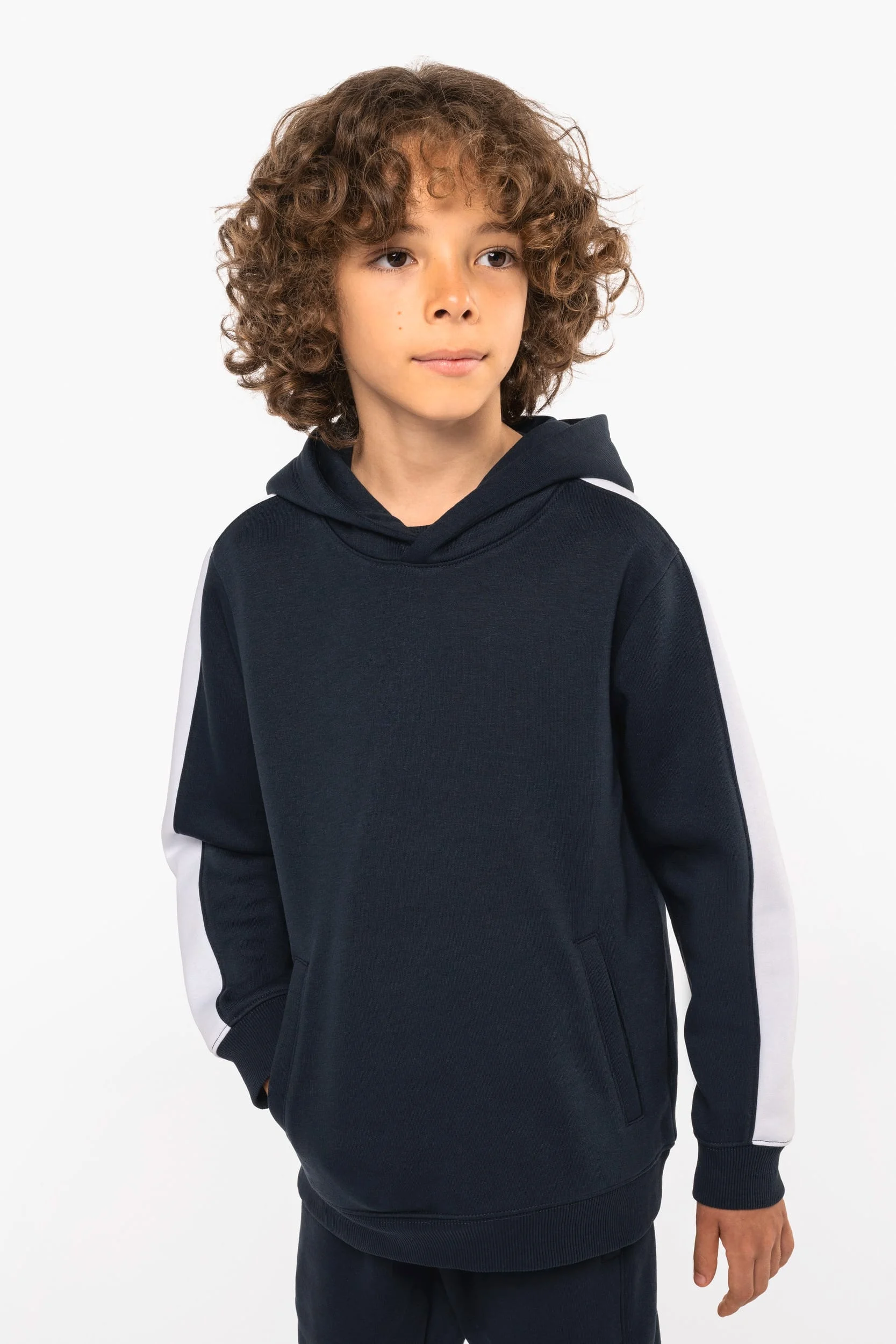 PA3056 - Sweat-shirt à capuche teamwear bicolore enfant – Image 2