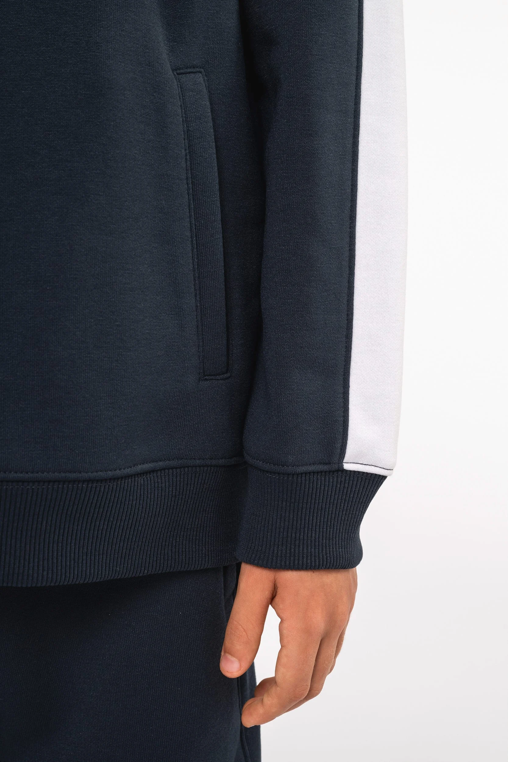 PA3056 - Sweat-shirt à capuche teamwear bicolore enfant – Image 9