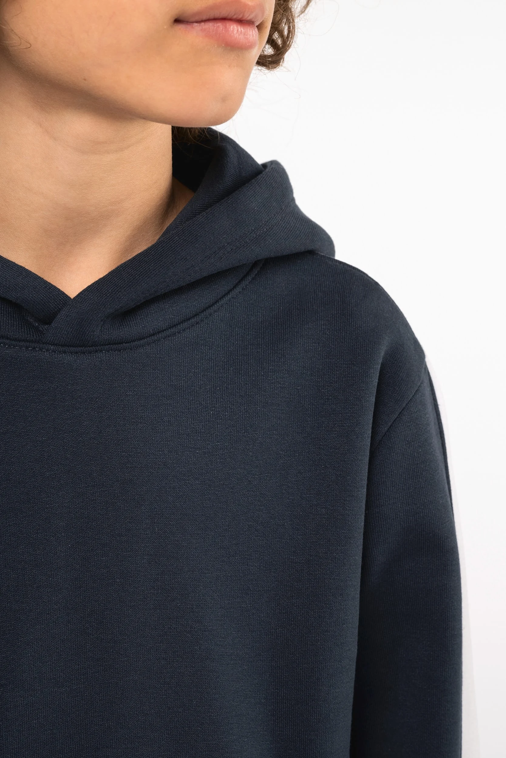 PA3056 - Sweat-shirt à capuche teamwear bicolore enfant – Image 6