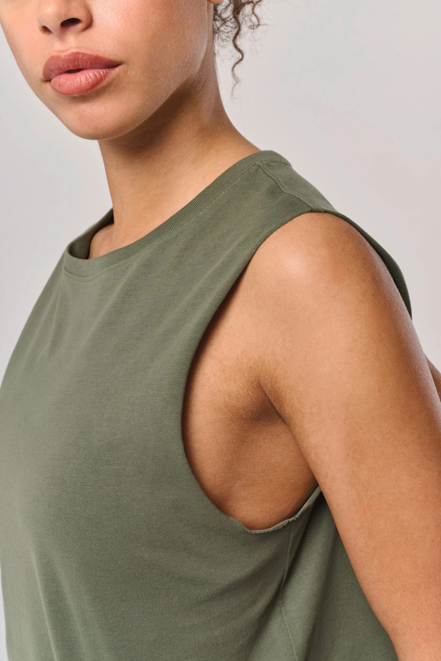 PA499 - T-shirt crop sans manches femme – Image 6