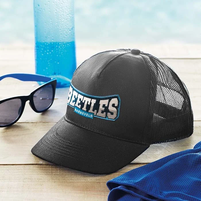 MH2201 - Casquette trucker 5 panneaux en mousse. Profil haut (9cm).