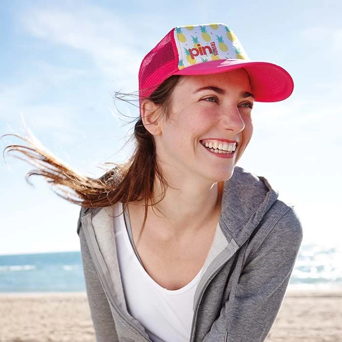 MH2201 - Casquette trucker 5 panneaux en mousse. Profil haut (9cm).