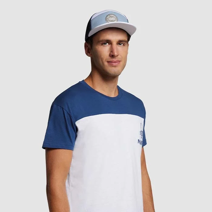 MH2208 - Casquette à visière plate à 7 panneaux en sergé de coton avec maille à l'arrière. Casquette à visière plate en sergé de coton 260gsm avec dos en maille. Mélangez et jouez avec les couleurs du dos en