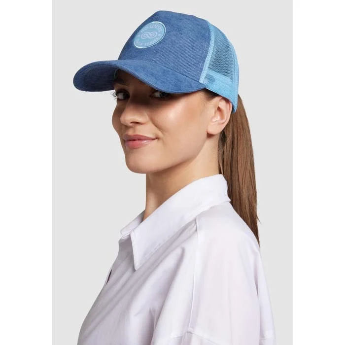 MH2209 - Casquette trucker à 5 panneaux en velours côtelé. Casquette trucker à 5 panneaux avec un tissu en velours côtelé 210 g/m² à l'avant et un panneau arrière en maille de polyester. La combinaison d'un s