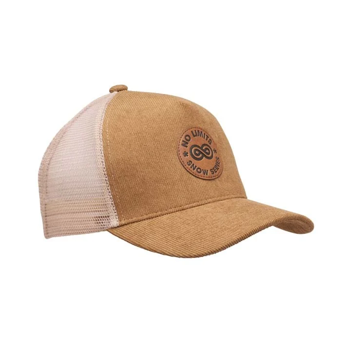 MH2209 - Casquette trucker à 5 panneaux en velours côtelé. Casquette trucker à 5 panneaux avec un tissu en velours côtelé 210 g/m² à l'avant et un panneau arrière en maille de polyester. La combinaison d'un s