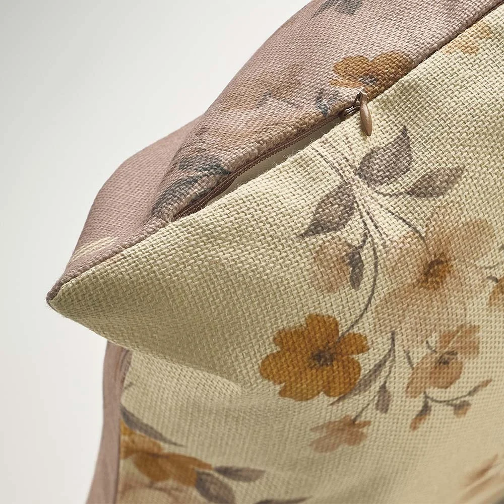 MT6107 - Coussin carré garni en polyester texturé effet lin
