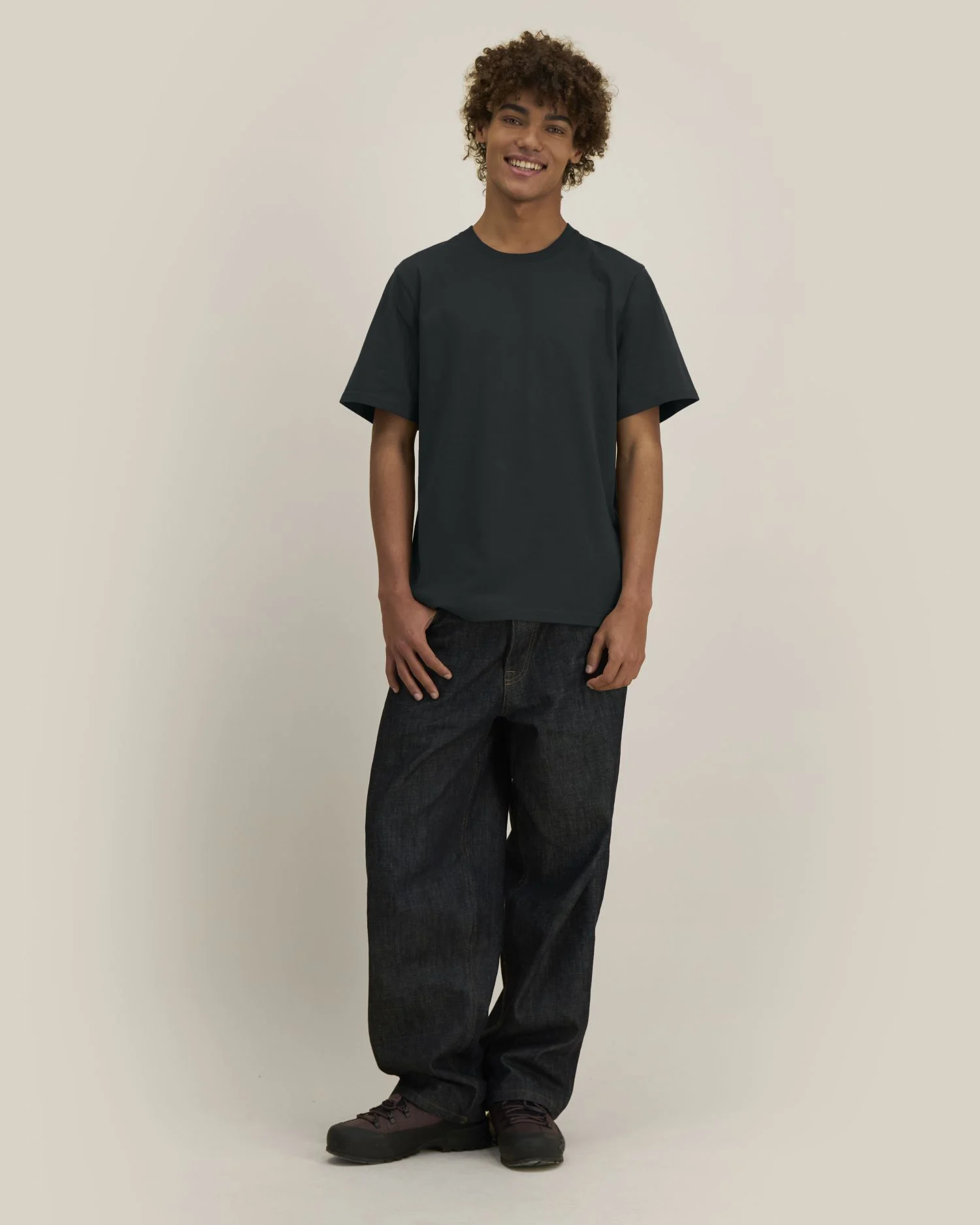 STTU272 - Reeser - Black